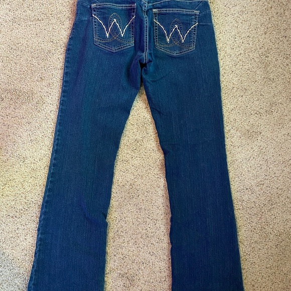 Wrangler women’s Jean 7/8 x 32 length - Picture 2 of 5